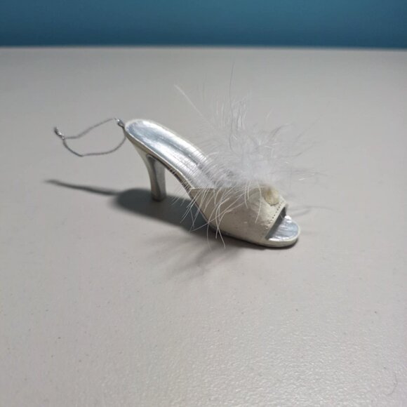EUC Tiny Shoe Ornament - Picture 5 of 5